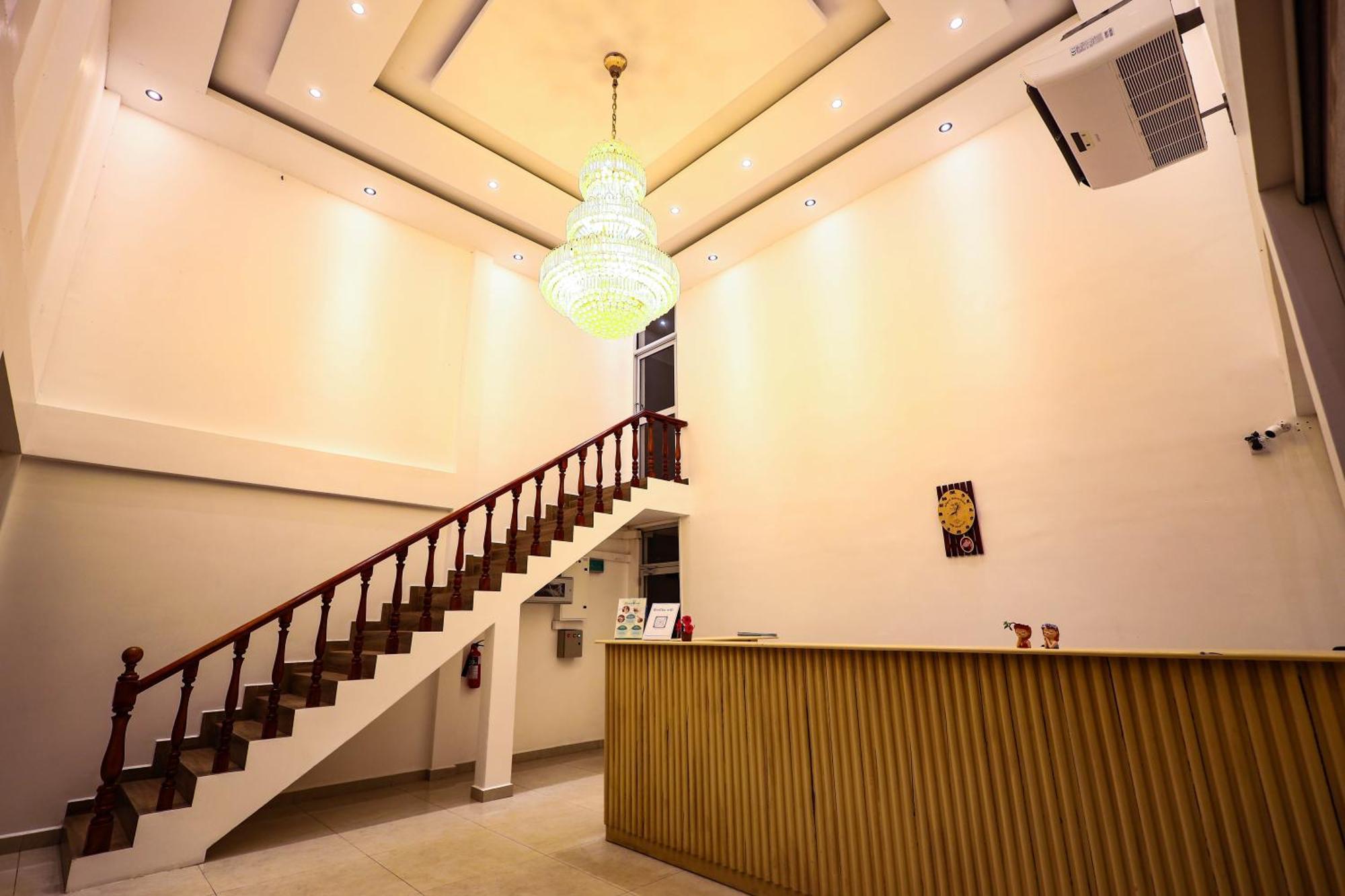 Reecha Resort & Hotel Kilinochchi Exteriör bild
