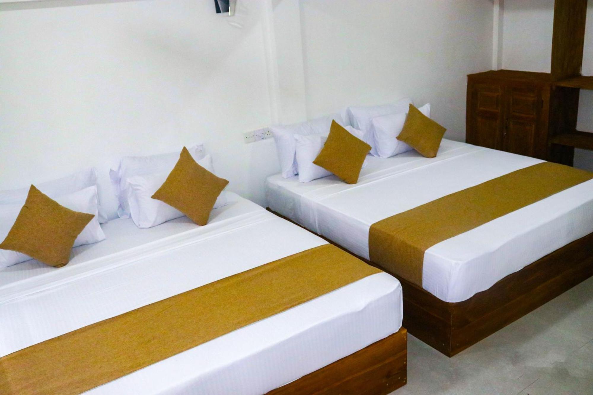 Reecha Resort & Hotel Kilinochchi Exteriör bild