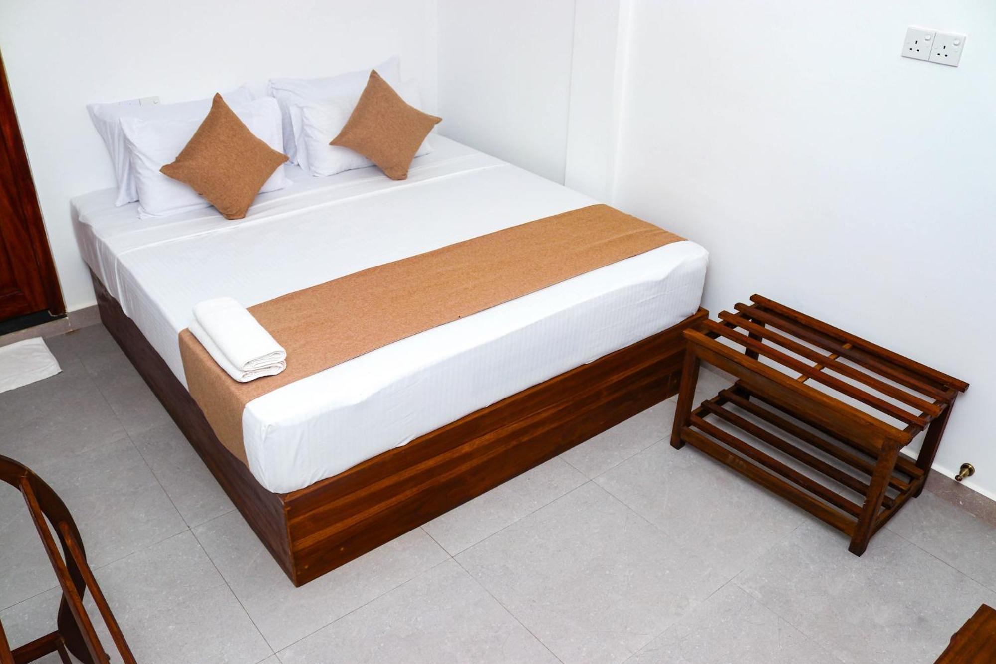 Reecha Resort & Hotel Kilinochchi Exteriör bild